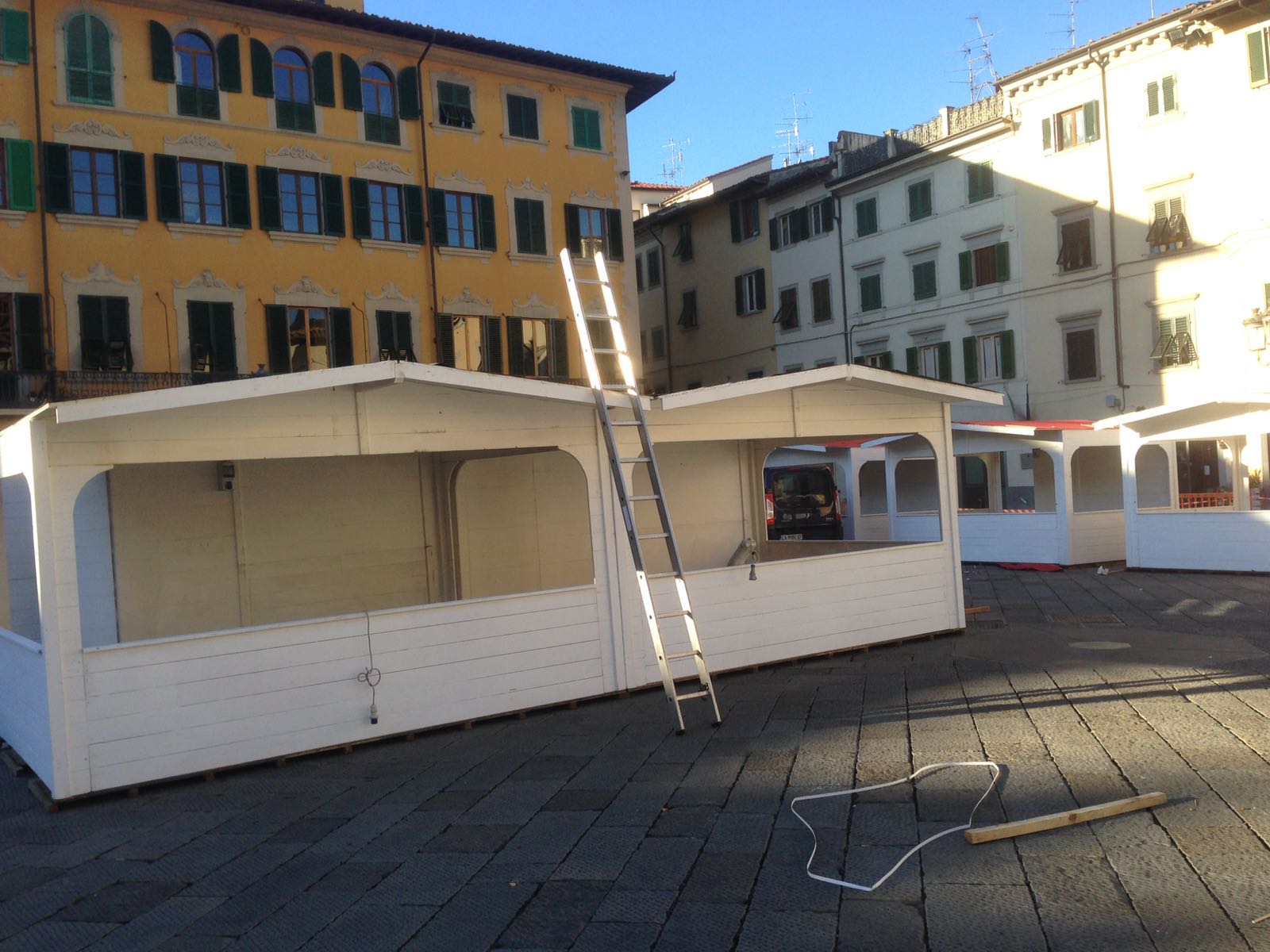 Piazza duomo in preparazione foto 2